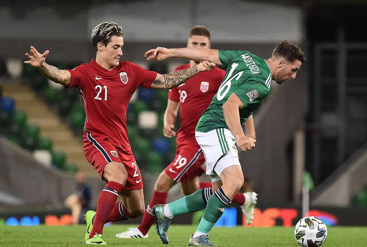 包含武装风格的比赛：爱尔兰对抗丹麦的词条