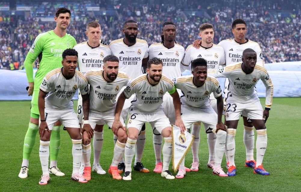 瓦力棋牌游戏-包含皇家马德里球队下场比赛名将亮相的词条