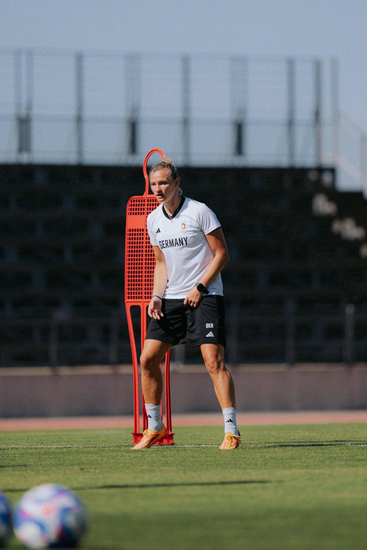 瓦力棋牌app-德国女足惨遭淘汰，遗憾结束征程的简单介绍