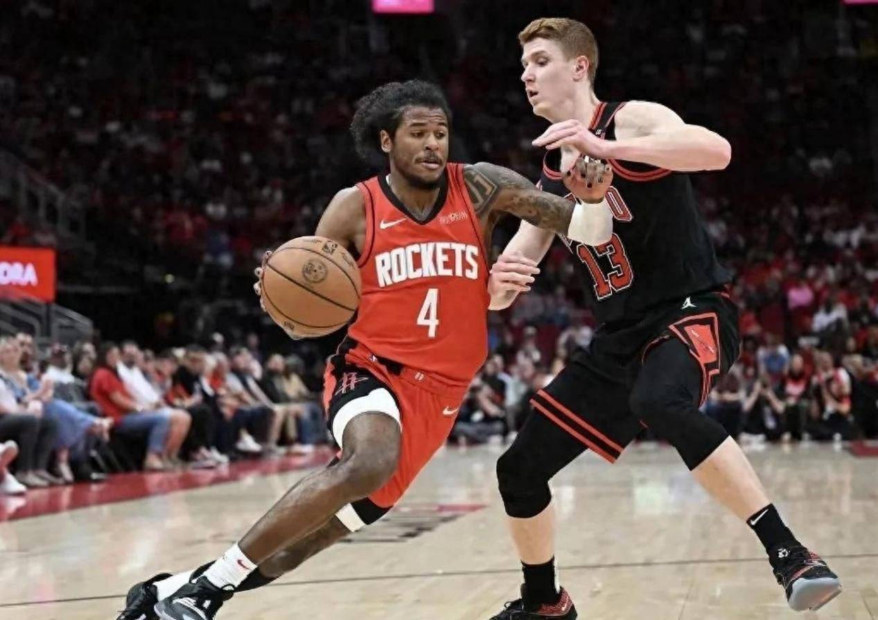 瓦力棋牌游戏-火箭连胜晋级，东部半决赛对手浮出水面的简单介绍