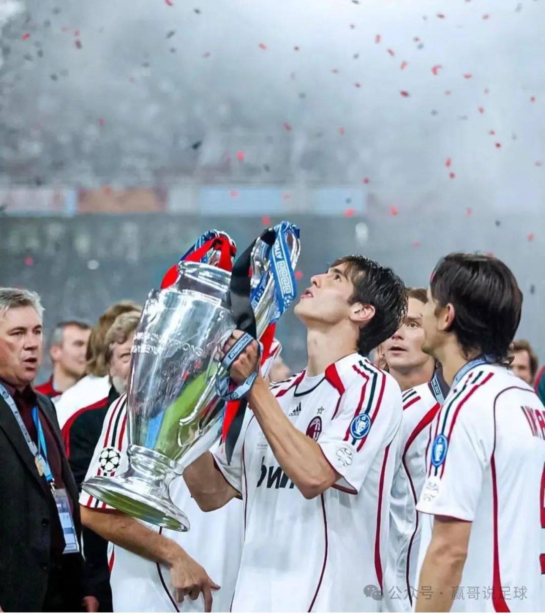 意甲联赛迎来关键战役，球队奋力拼搏的简单介绍