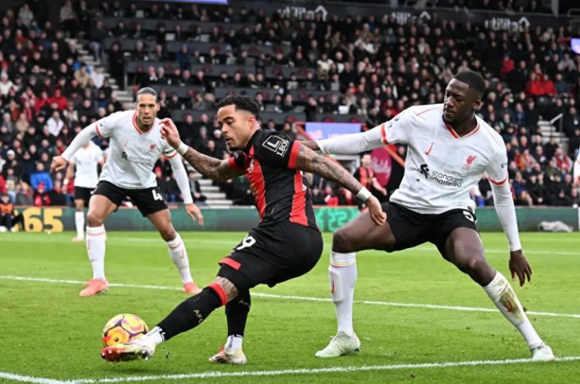 瓦力棋牌官网-包含伯恩茅斯战术精妙，客场逆转击败对手的词条