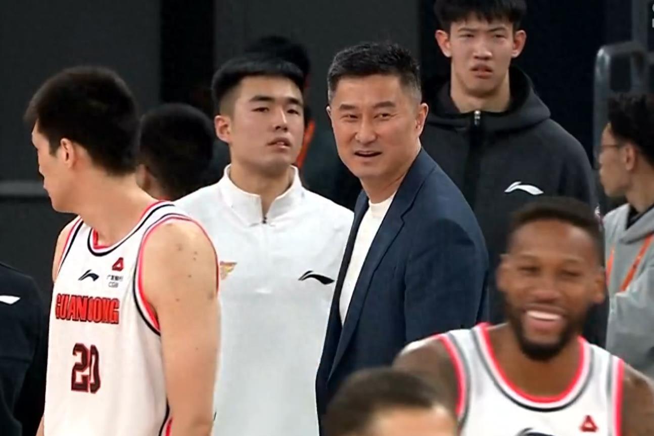 勇士战略部署调整，发挥出色团队合作