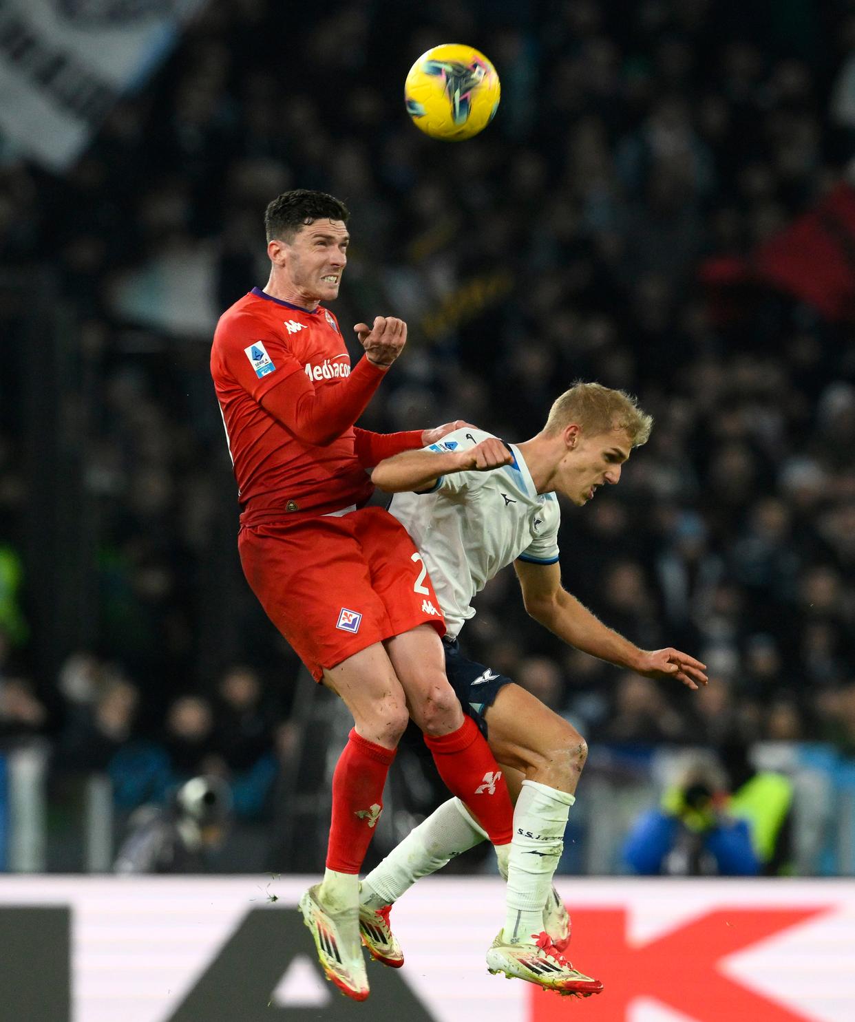 佛罗伦萨中场表现出色，助球队连胜取得好成绩