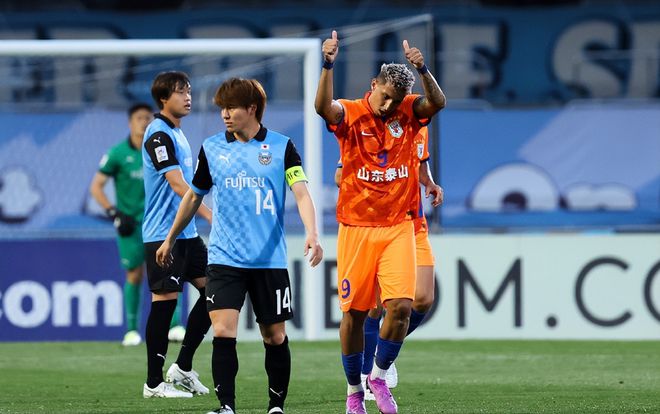 瓦力棋牌官网-鲁能客场大捷，全队斩获五球