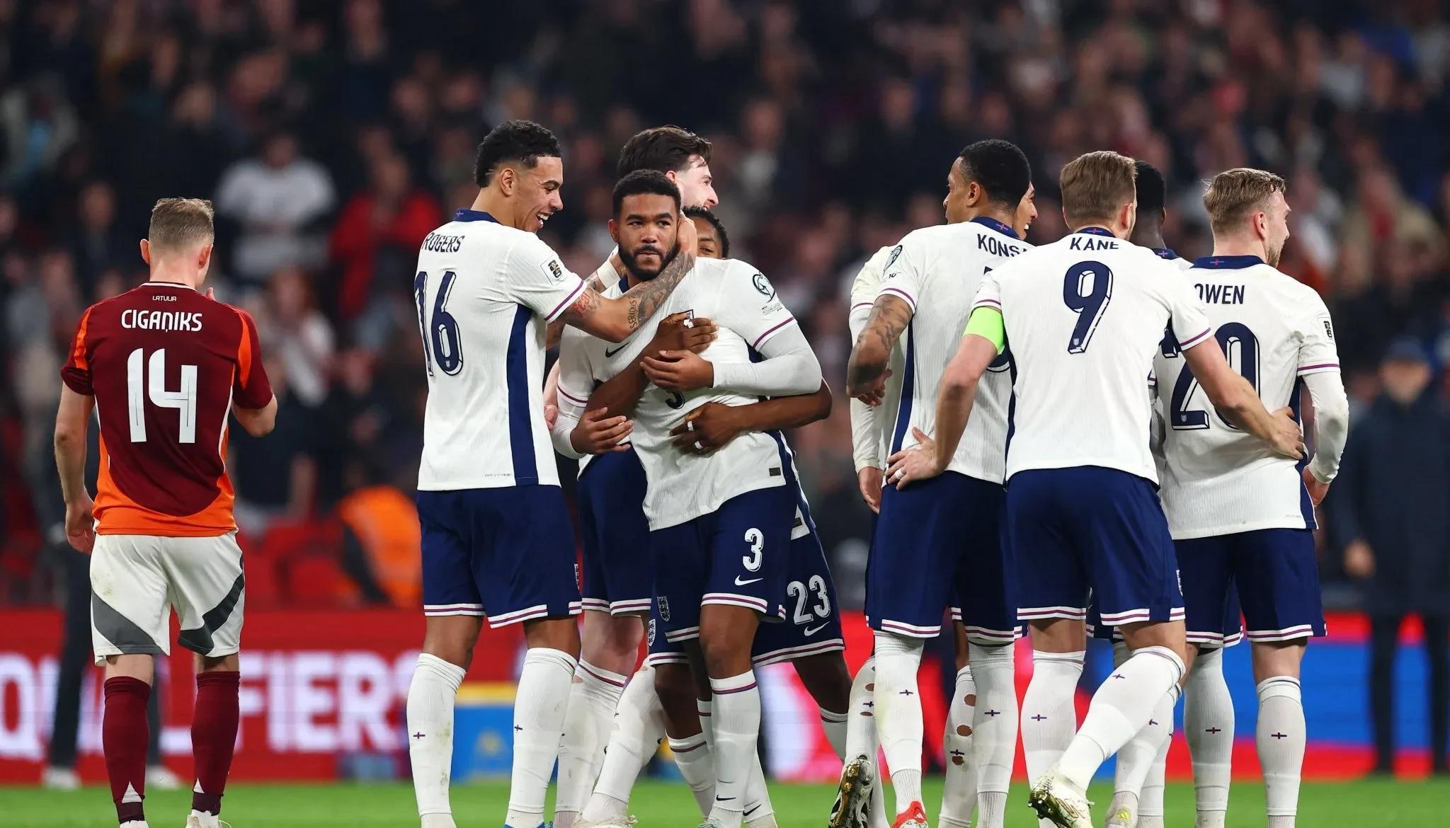 关于波兰主场取胜，小组出线在望的信息