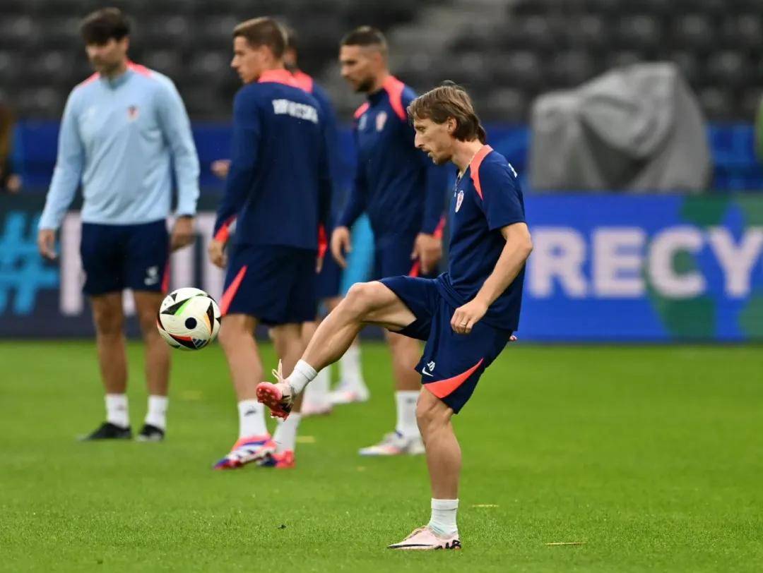 克罗地亚力克瑞典，晋级欧洲国家杯半决赛