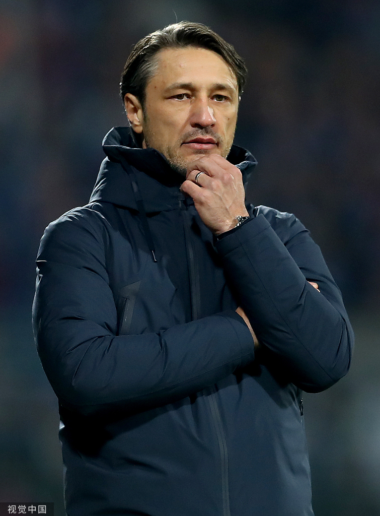 瓦力棋牌游戏-包含奥林匹亚科斯殊死一搏，挑战左等右能的词条