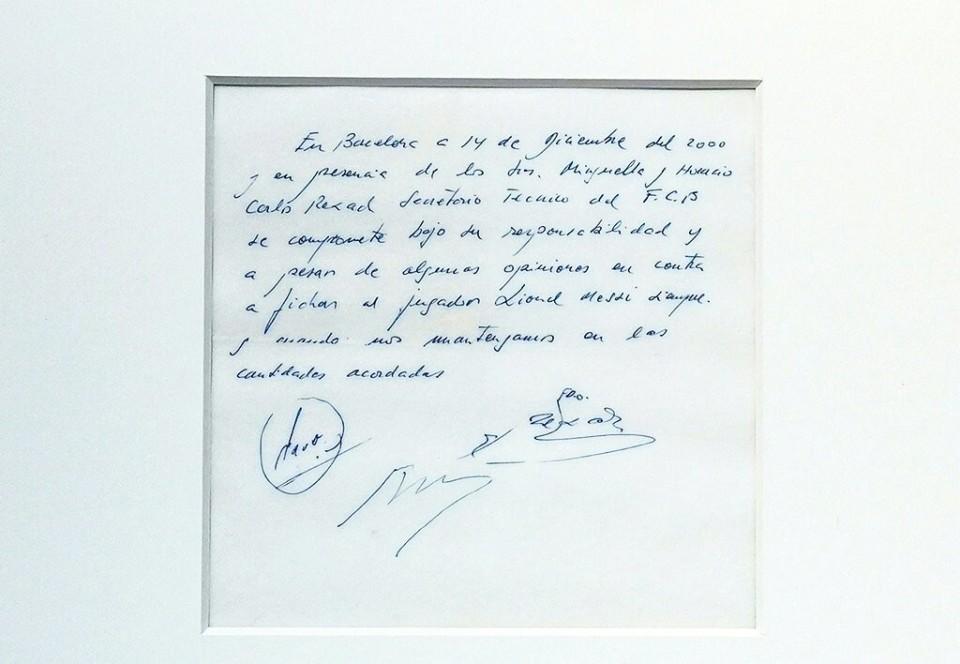 瓦力棋牌官网-梅西续约正式签署，再创记录