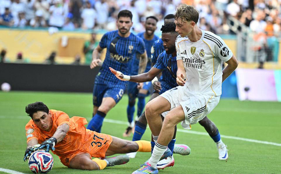 皇家马德里再获连胜，豪取晋级