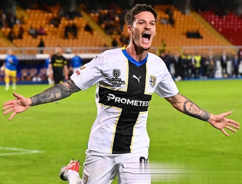 欧洲杯预选赛激战，波波维奇指挥下队伍取胜