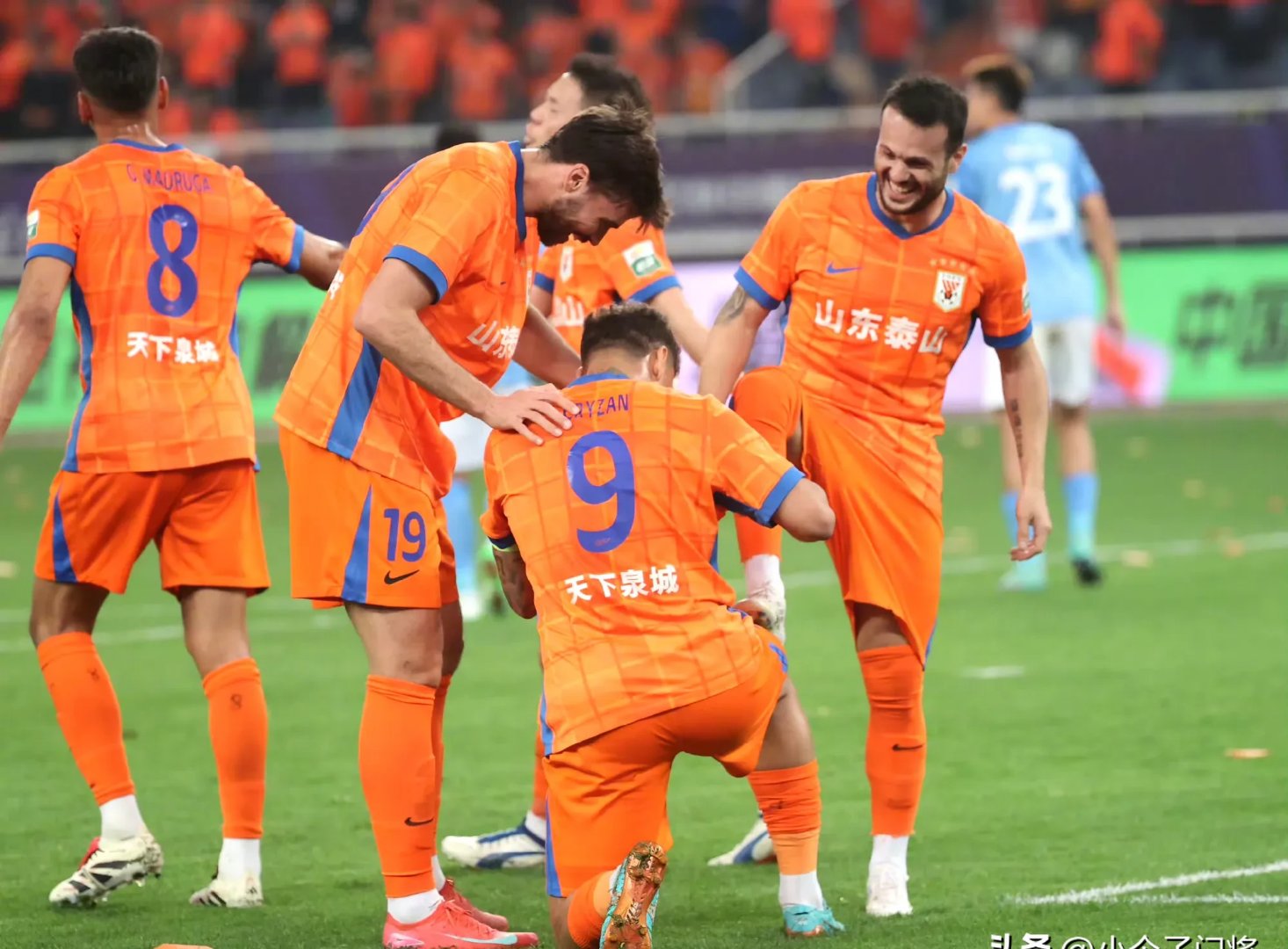 传中球成功到位，助球队取胜