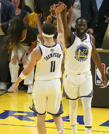 汉堡斯佩尔皮并积极进攻，客场取得胜利