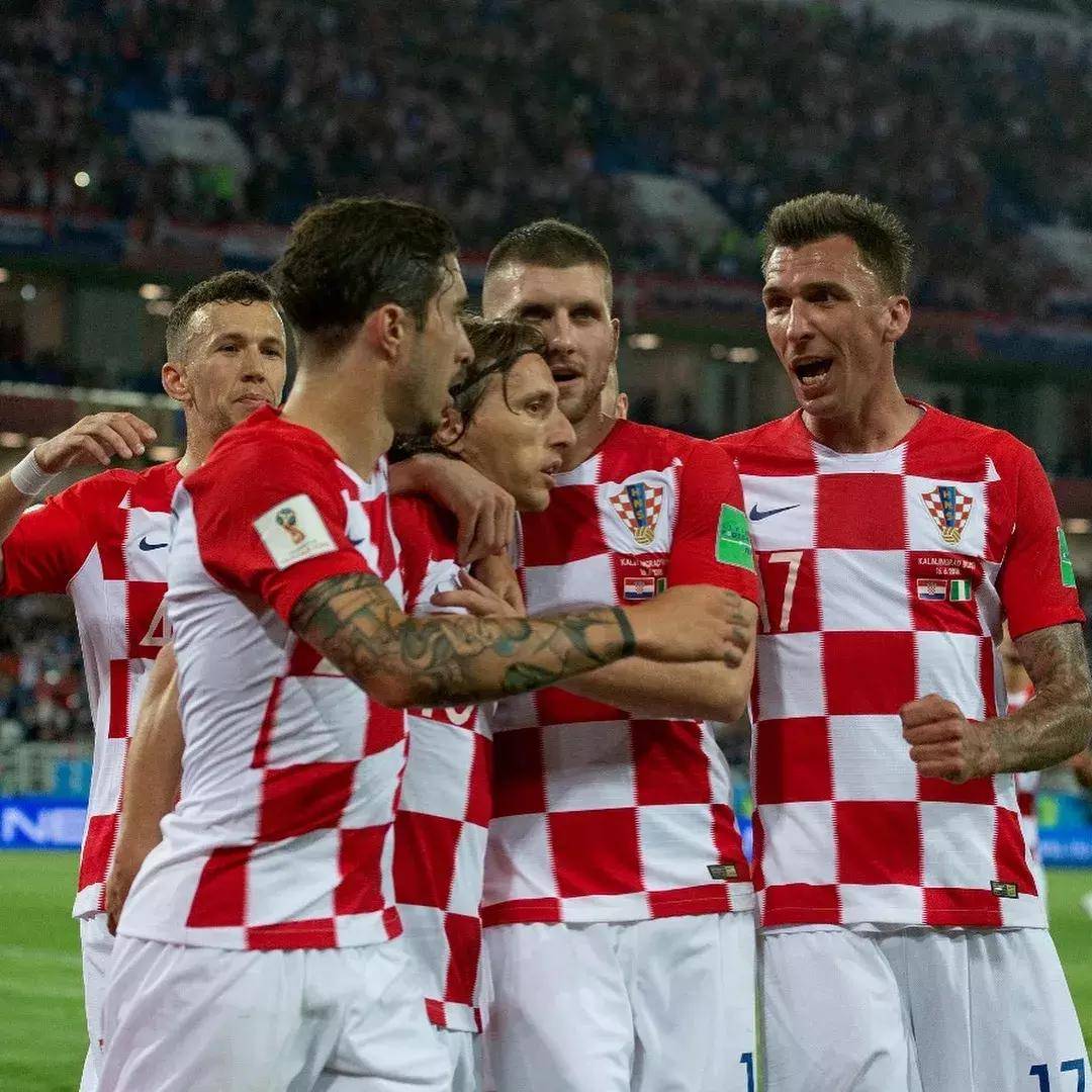 欧预赛关键时刻即将到来，谁能登上胜利之巅？