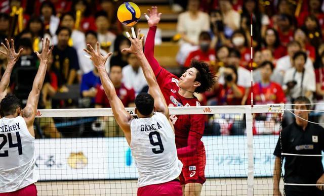 惊险比赛激战连连，看点百出精彩纷呈的简单介绍