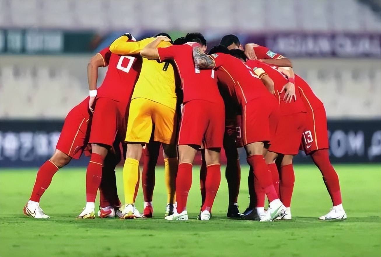 利物浦球队备战英超名帅助教调整战术的简单介绍