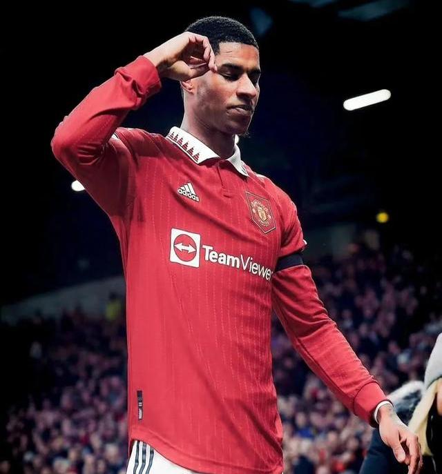 英超球队曼城作客意甲，球星穆里尼奥破门