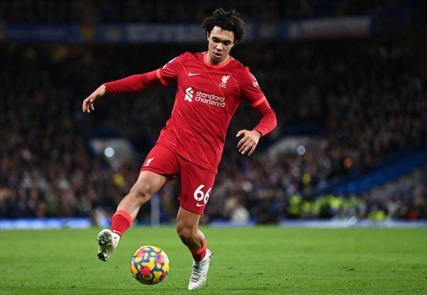 意超劲旅击败对手晋级下一轮