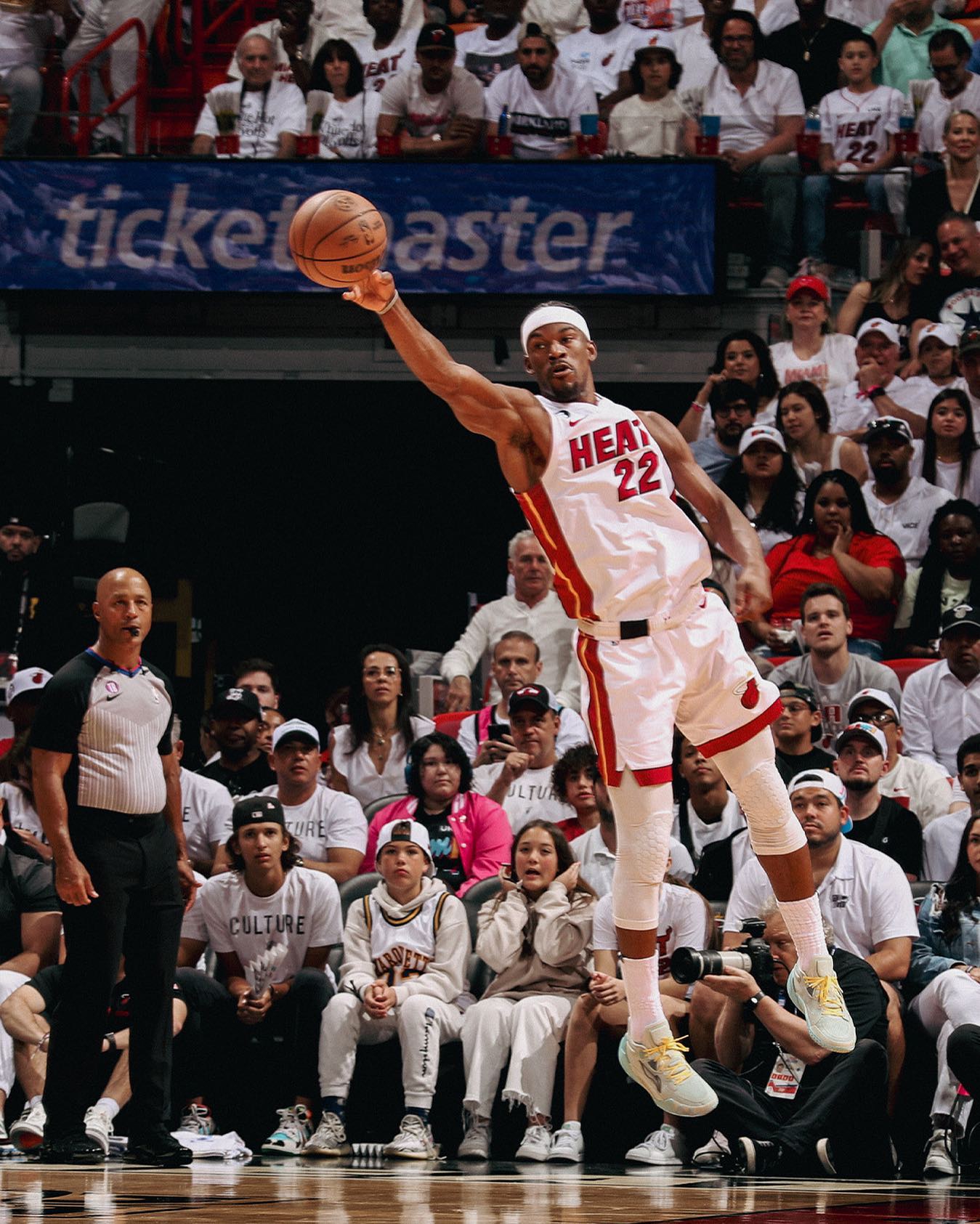 马刺全队手感火热，韦德-巴德尔跳投稳定的简单介绍