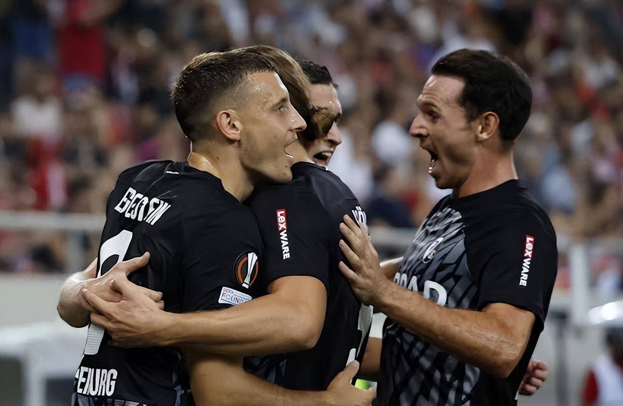 法兰克福战术变阵破解对手，主教练功不可没