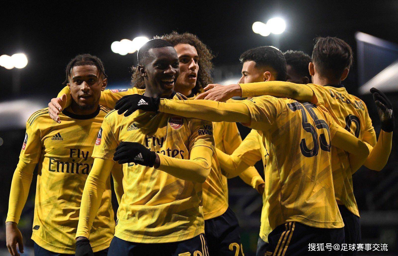 瓦力棋牌入口-足球比赛激动人心，各队实力悬殊对抗激烈的简单介绍