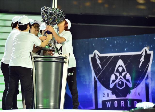 瓦力官网-FNC碾压TSM，CoreJJ开启传奇时刻强强对话八强赛，技惊四座的简单介绍