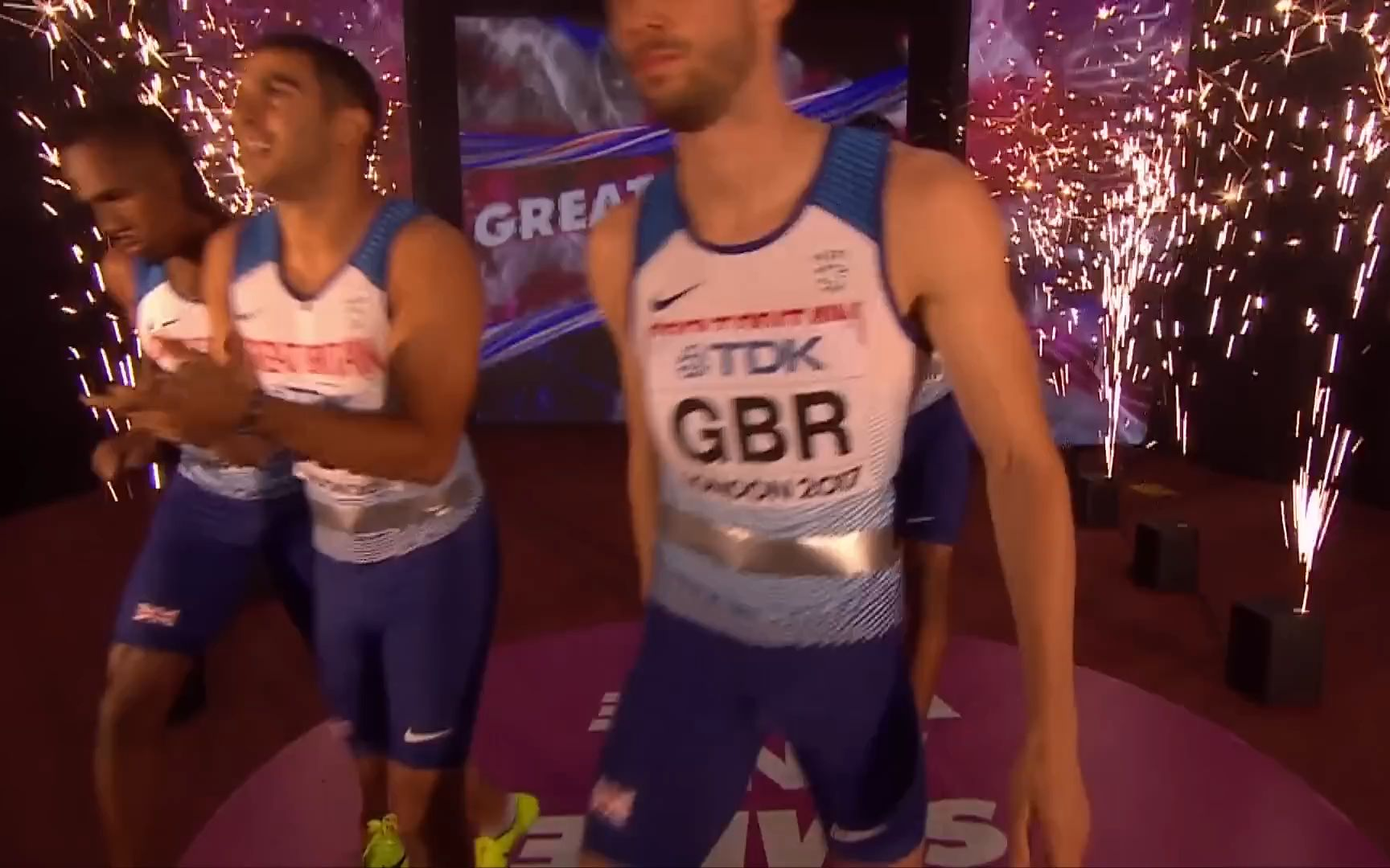 关于英国田径选手斩获东京奥运比赛铜牌的信息