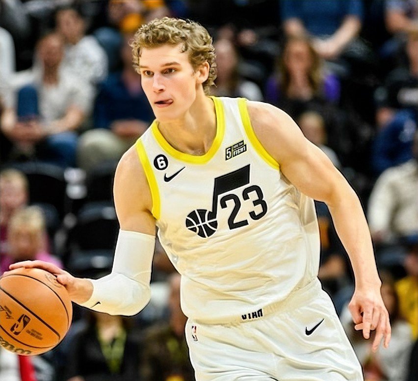 包含爵士队球星状态回升，全队备战如虎添翼的词条