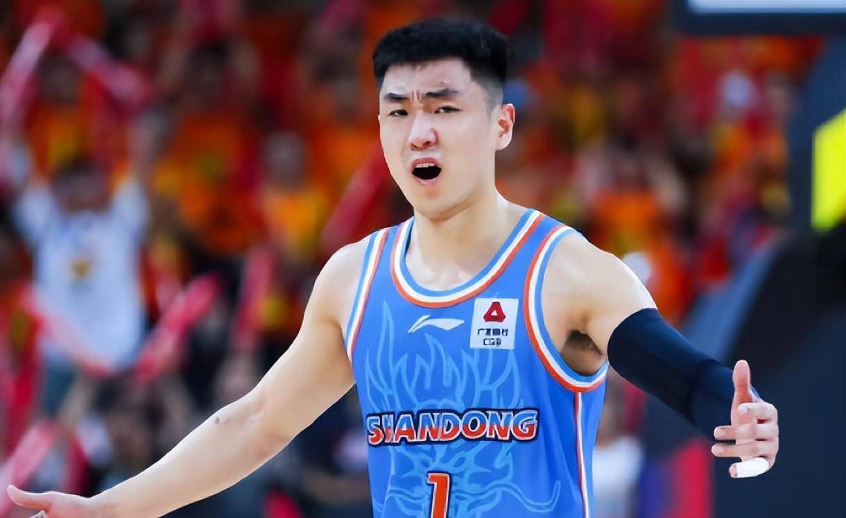 包含广州队轻取凯尔特人，高诗岩高光表现的词条